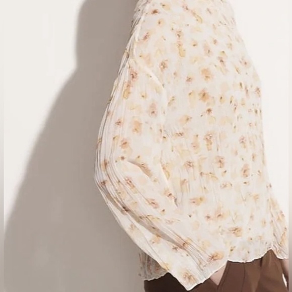 Vince Pressed Petal Blouse Yellow Floral Pleated Crinkle Semi Sheer Top - Picture 12 of 12
